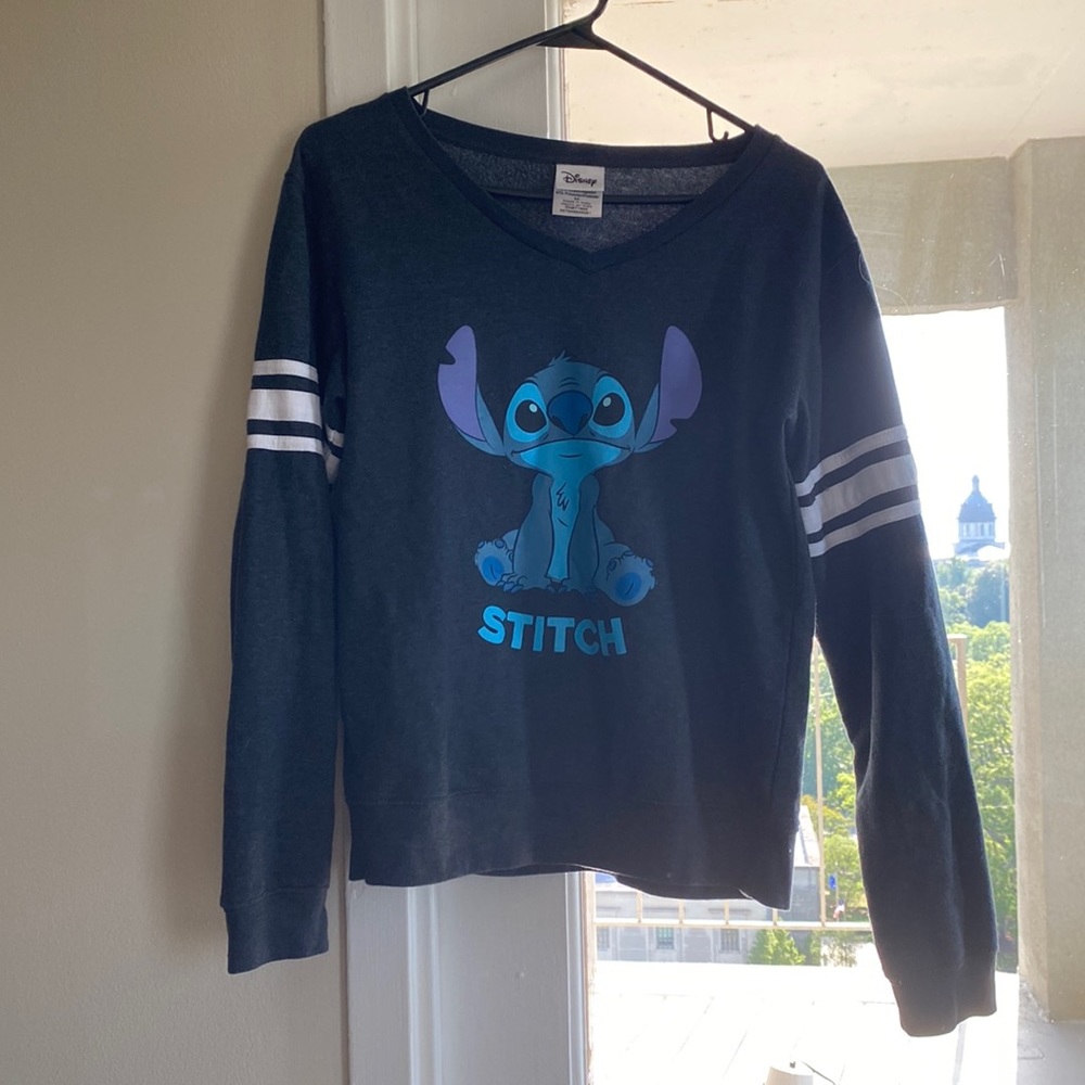 Medium Disney stitch sweatshirt